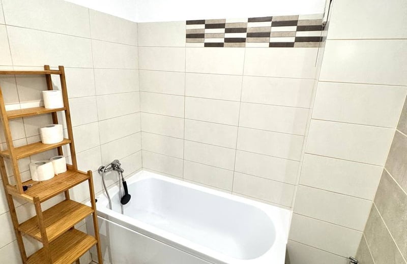 Rent of a comfortable 1-room apartment, 34 m², Bucharest, Sector 6, Romania