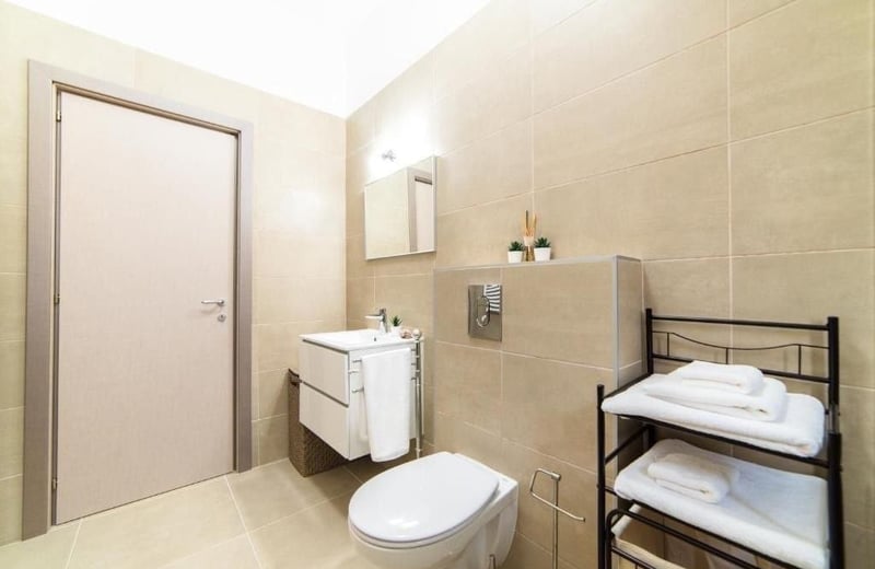 Alquiler de cómodos apartamentos de 2 habitaciones, 60 m², Mamaia, Constanța, Rumanía