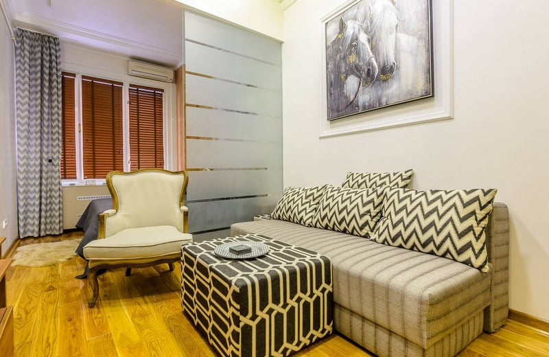 Rent of a furnished 2-room apartment, 30 m², Belgrade city center, Serbia