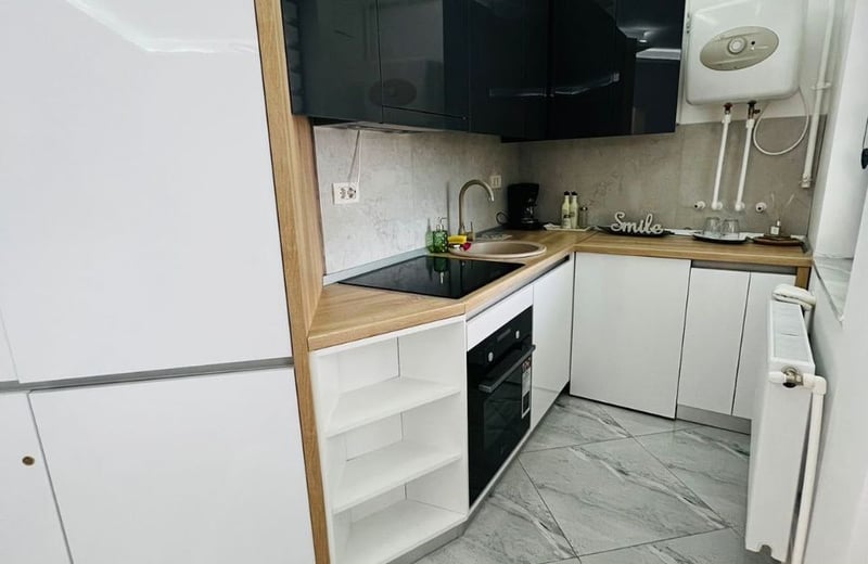 Alquiler de cómodos apartamentos de 1 habitación, 45 m², Mamaia, Constanța, Rumanía