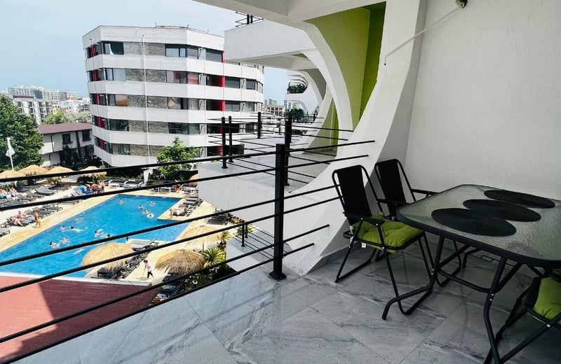 Alquiler de cómodos apartamentos de 1 habitación, 45 m², Mamaia, Constanța, Rumanía