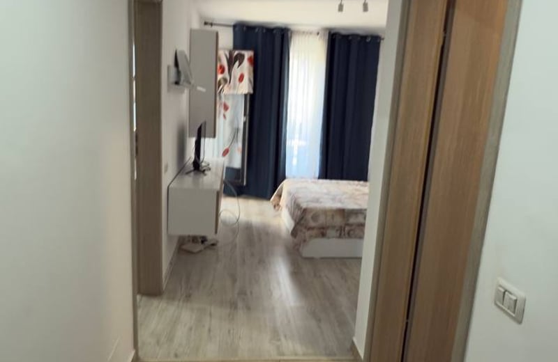 Alquiler de un moderno apartamento de 1 habitación, completamente amueblado, con cocina independiente y balcón, Bucarest, Sector 6, Rumanía