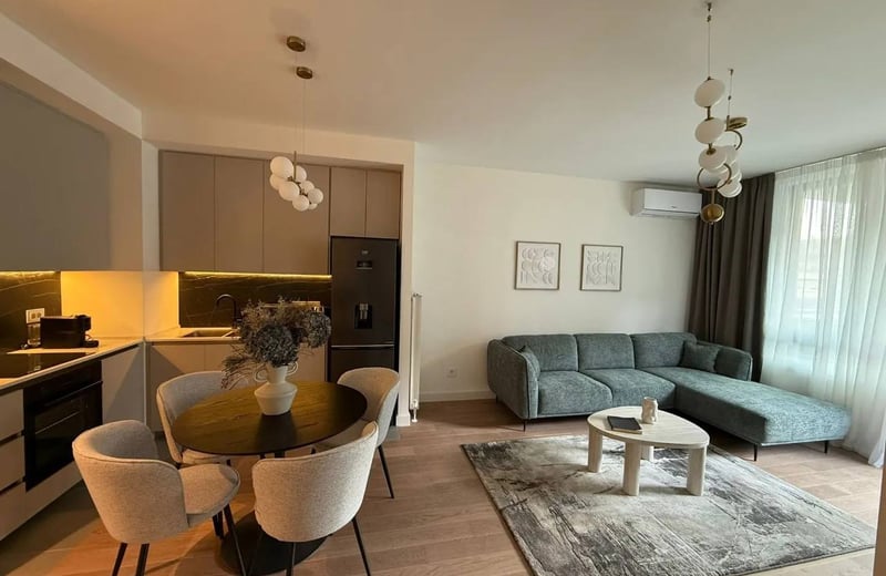 Alquiler de un moderno y amueblado apartamento de 3 habitaciones, 72 m², BW Quartet, Belgrado, Serbia