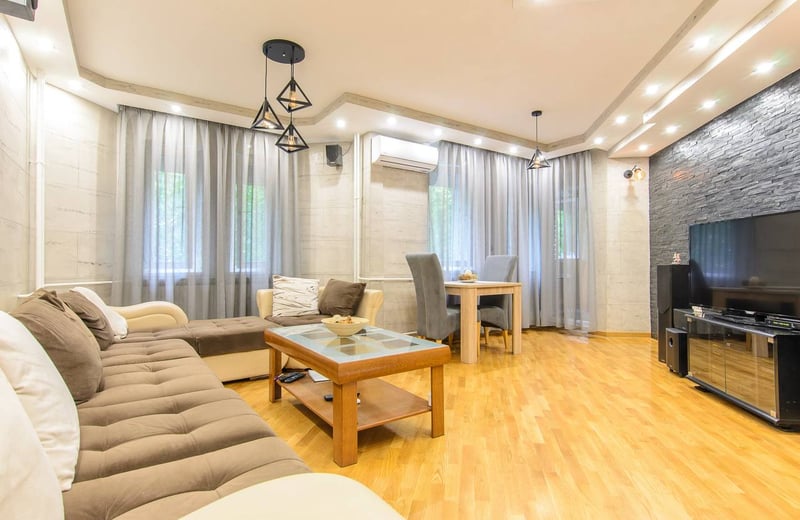 Rent of a furnished 2-room apartment, 51 m², New Belgrade, Serbia