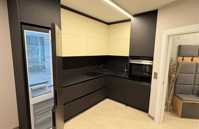 Rent of a furnished 3-room apartment, 100 m², Briz District, Varna, Bulgaria