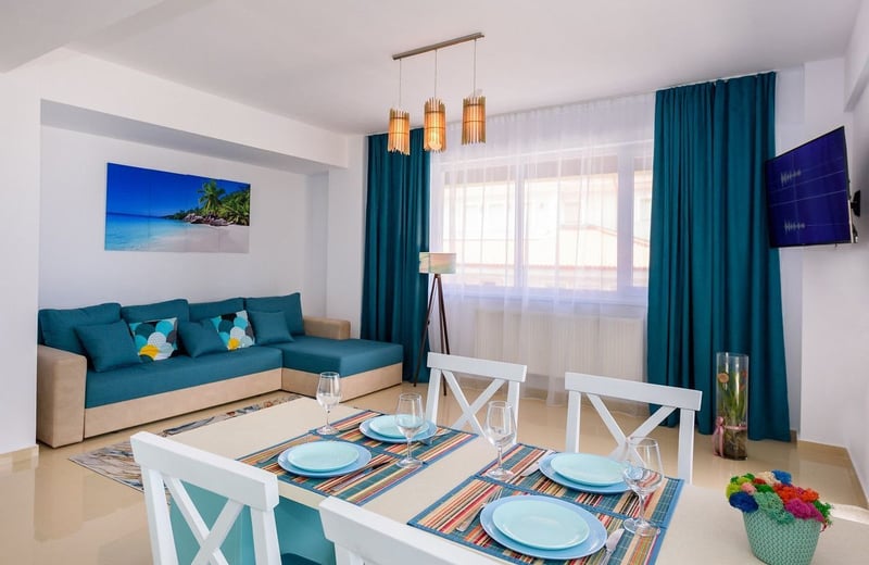 Rent of furnished 2-room apartments, 56 m², with sea view, Mamaia, Constanța, Romania