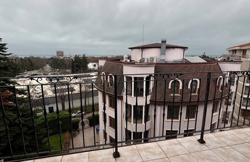 Rent of a spacious, furnished 3-room apartment, 130 m², St. Constantine and Helena, Varna, Bulgaria