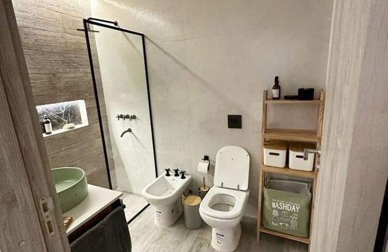 Location d’un logement PH chaleureux et meublé, 50 m² avec terrasse, Coghlan, Buenos Aires, Argentine