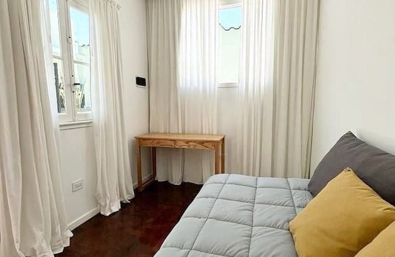 Location d’un logement PH chaleureux et meublé, 50 m² avec terrasse, Coghlan, Buenos Aires, Argentine