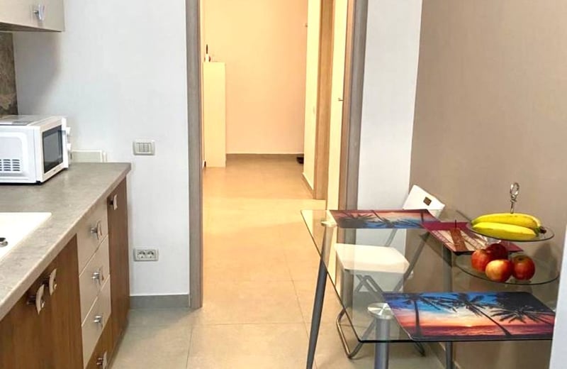 Alquiler de un apartamento amueblado y renovado de 2 habitaciones, 60 m², Bucarest, Rumanía