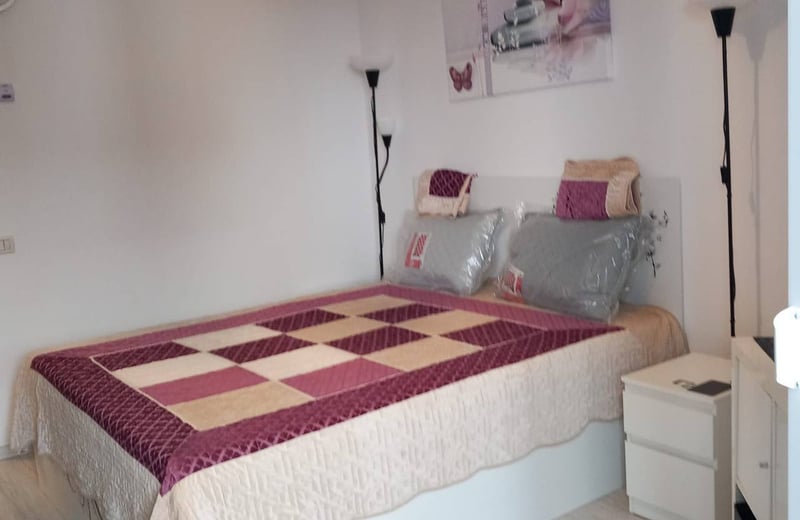 Alquiler de un apartamento moderno y amueblado de 1 habitación en un edificio nuevo, Sector 6, Bucarest, Rumanía