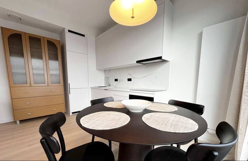 Rent of a premium 65 m² three-room apartment in the Wola district, Warsaw, Poland