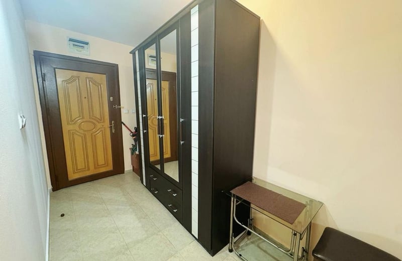 Rent of a bright two-room apartment in the center of Varna, Bulgaria