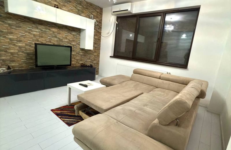 Alquiler de un apartamento espacioso y amueblado de dos habitaciones de 60 m², Bucarest, Rumanía