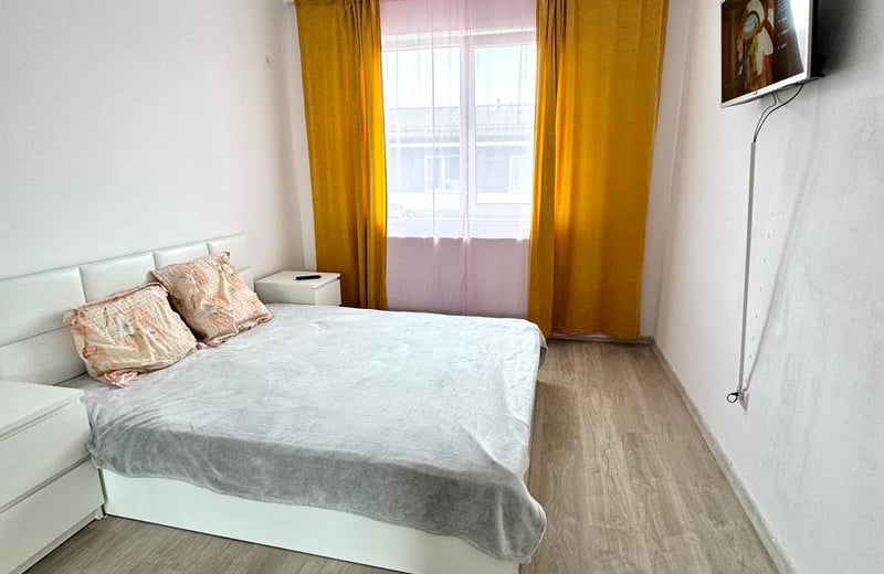 Аренда меблированной квартиры с парковочным местом, Кьяжна, Бухарест, Румыния