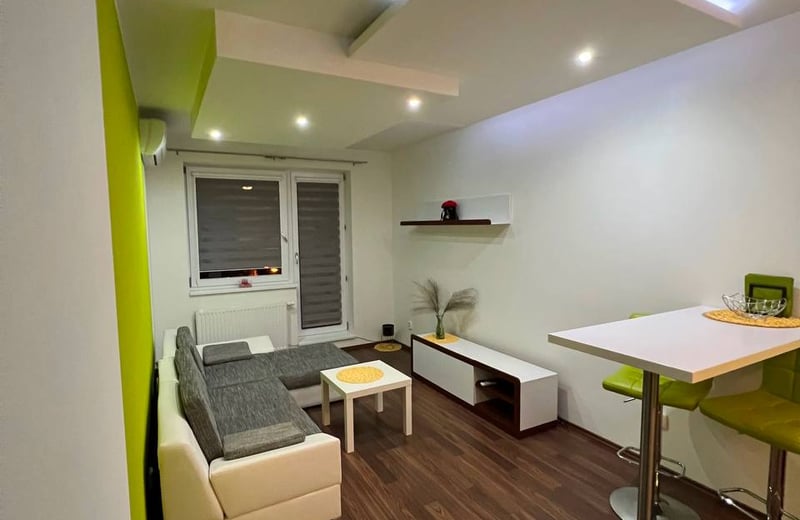 Alquiler de un apartamento de 2 habitaciones, Nové Mesto, Bratislava, Eslovaquia