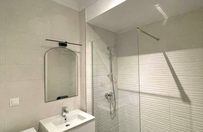 Location d’un appartement de 2 pièces, 60 m², avec cour privée, Bucarest, Roumanie