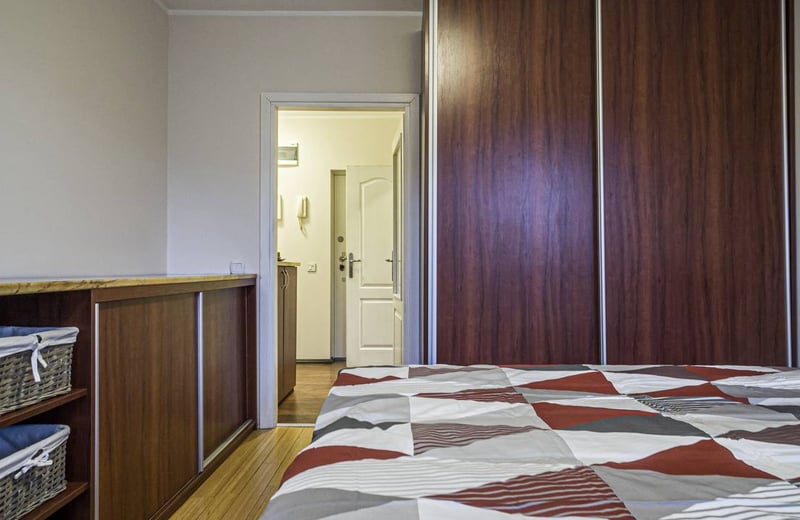 Alquiler de un apartamento cómodo de 2 habitaciones, 60 m², en Novi Beograd, Belgrado, Serbia