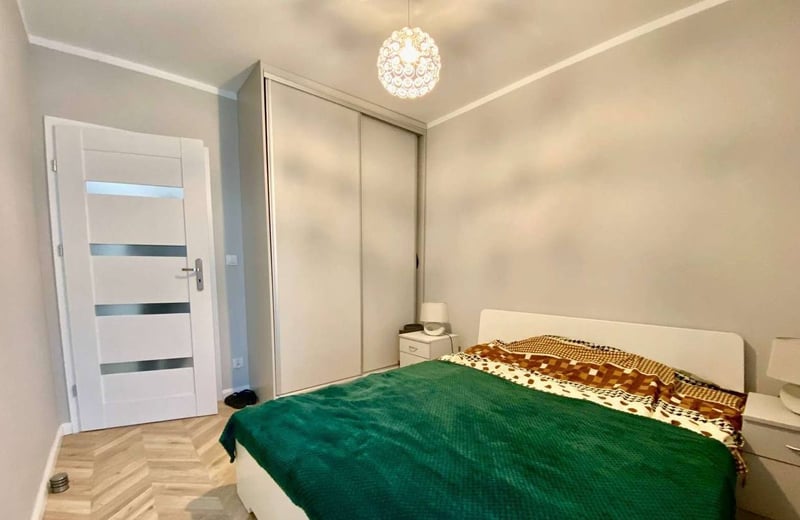 Rent of a cozy 2-room apartment 38 m², Stare Miasto, Wrocław, Poland