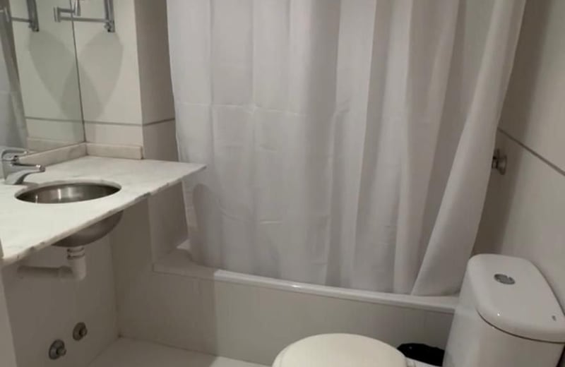 Location d’un studio avec balcon et piscine, Palermo, Buenos Aires, Argentine