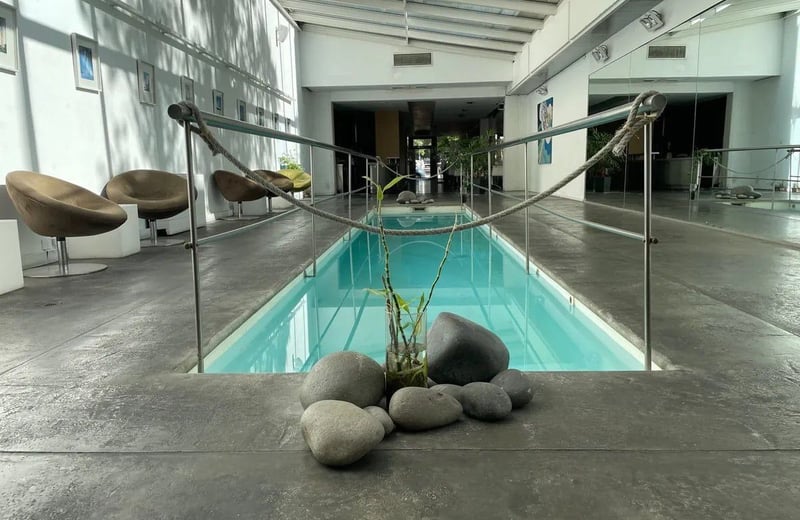 Location d’un studio avec piscine, Recoleta, Buenos Aires, Argentine