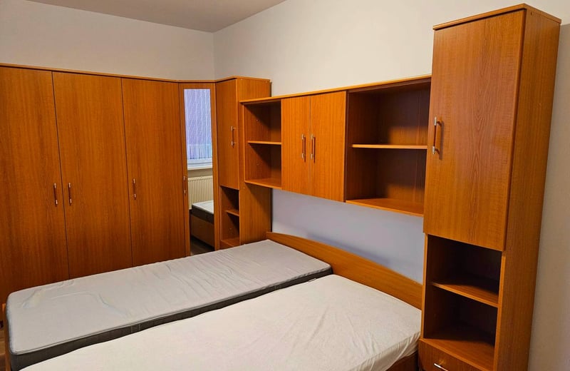 Alquiler de amplio apartamento de 3 habitaciones, Petržalka, Bratislava, Eslovaquia