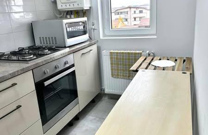 Location d’un appartement meublé et lumineux d’1 pièce, Secteur 6, Bucarest, Roumanie