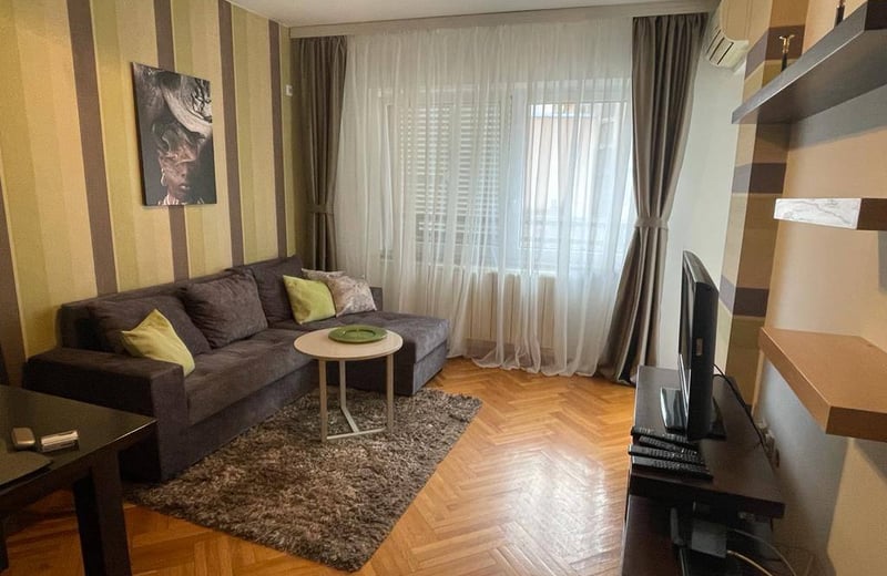 Location d’un appartement de 2 pièces 43 m² en centre-ville, Belgrade, Serbie