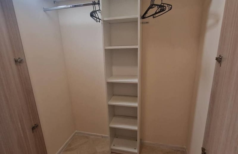 Rent of bright comfortable 2-room apartment on the first sea line, South Bay, Varna, Bulgaria