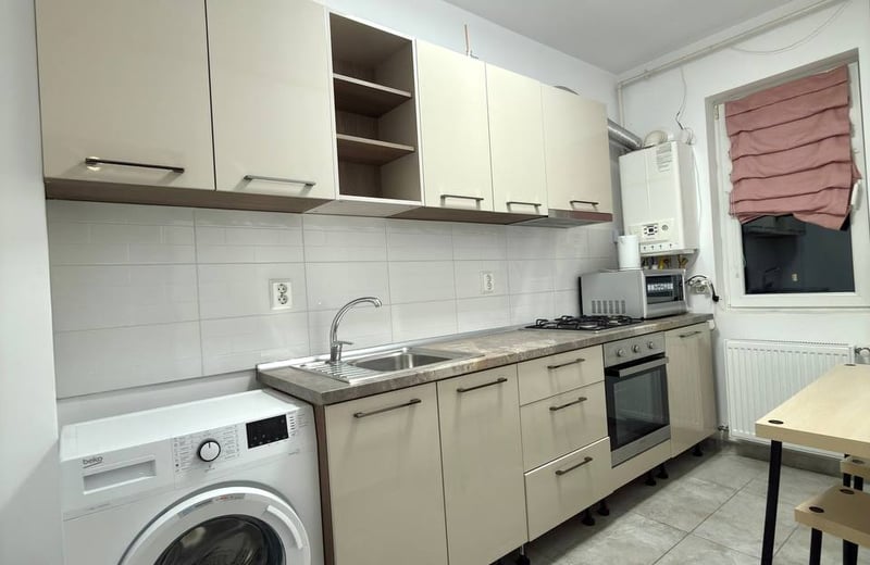 Rent of excellent 1-room apartment, Sector 6, Bucharest, Romania