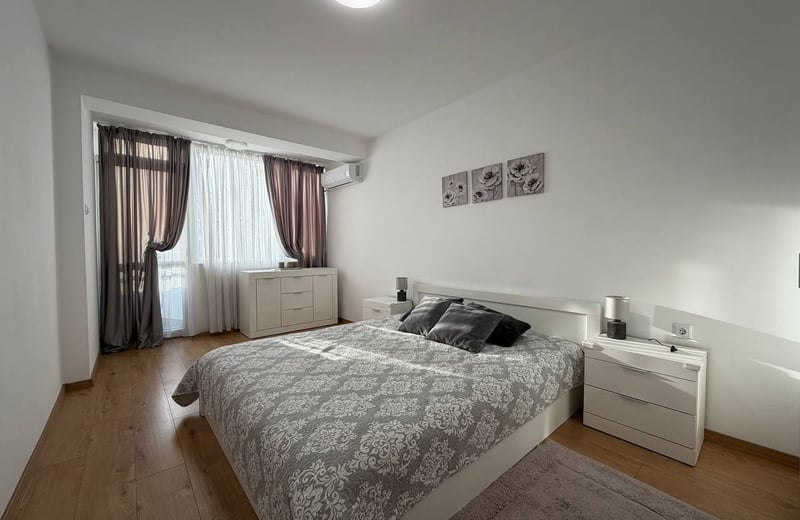 Rent of spacious 3-room apartment 95 m², Kolhozen Pazar, Varna, Bulgaria