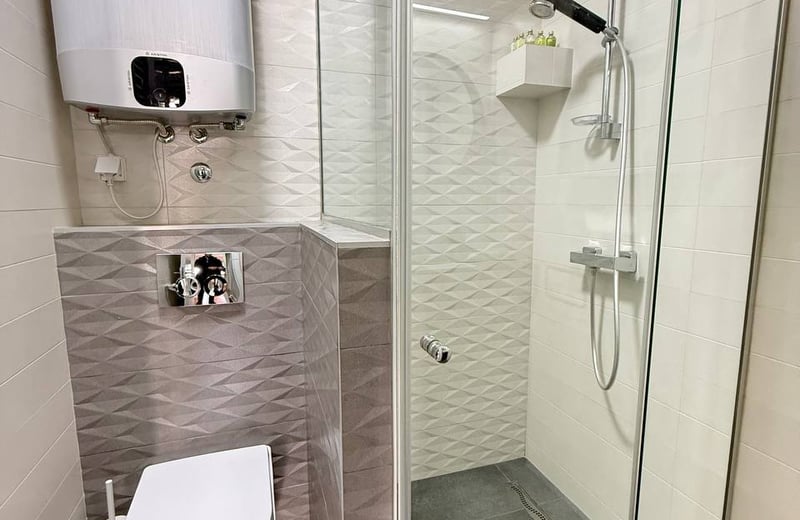 Rent of a 3-room apartment, 75 m², in a premium residential complex in the city center, Belgrade, Serbia