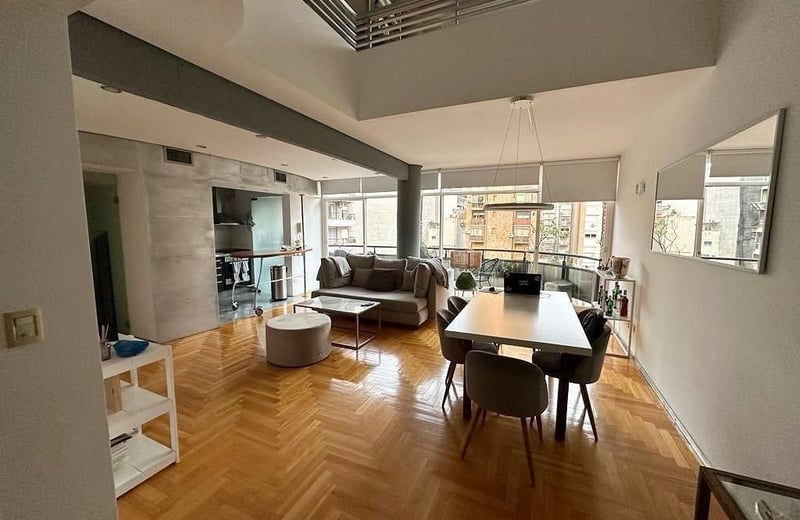 Alquiler de amplio dúplex de 2 habitaciones, 117 m², Las Cañitas, Buenos Aires, Argentina