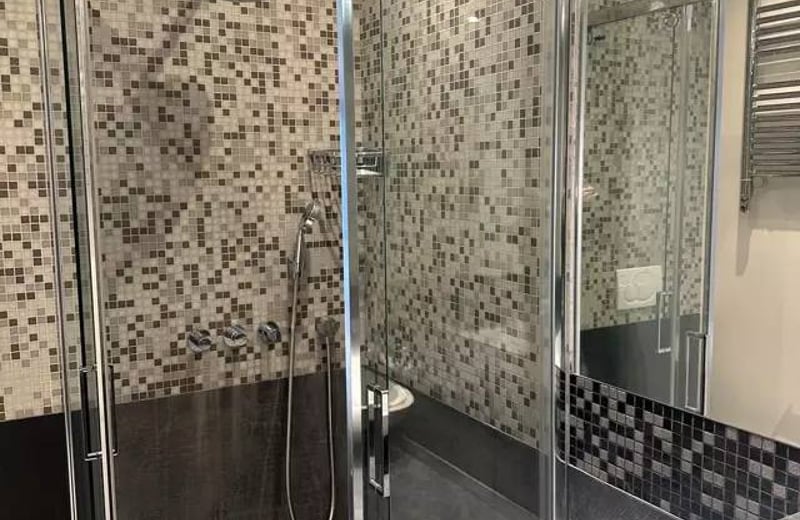 Rent of a furnished 2-room apartment, 60 m², Paris 16th arrondissement, France