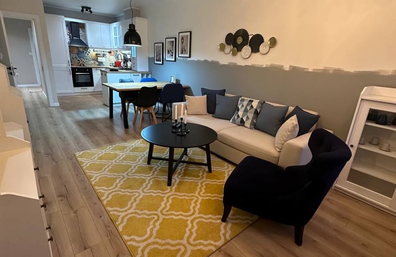 Alquiler de un apartamento amplio y luminoso de 2 habitaciones, 90 m², Varna, Bulgaria