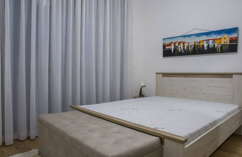 Location d’un appartement confortable de 3 pièces, 60 m², quartier Voždovac, Belgrade, Serbie