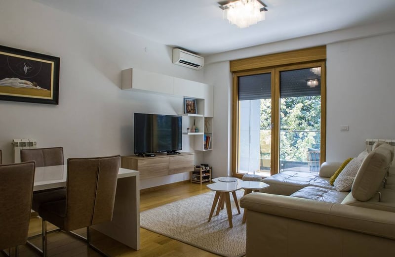 Alquiler de apartamento de 2 habitaciones, 57 m², en el complejo residencial premium Central Garden, Belgrado, Serbia