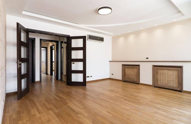 Аренда просторной трёхкомнатной квартиры в новом доме, 91 м², Врачар, Белград, Сербия