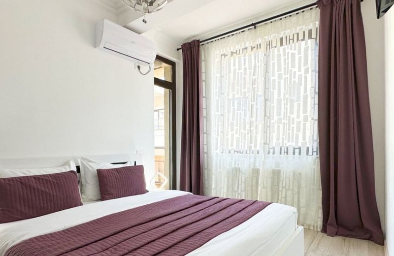 Rent of a comfortable 3-room apartment with lake view, 100 m², Mamaia, Constanța, Romania