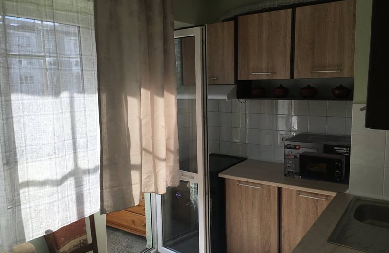 Аренда светлой и тёплой трёхкомнатной квартиры, 70 м², район Славейков, Бургас, Болгария