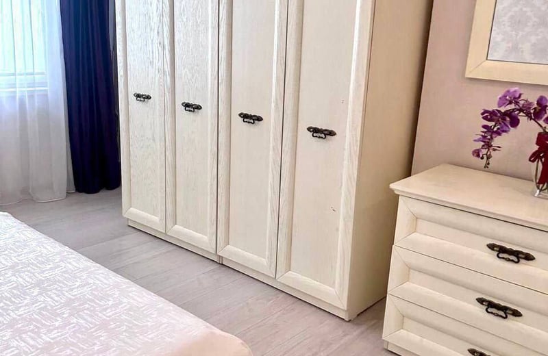 Rent of a 3-room apartment in the city center, Varna, Bulgaria