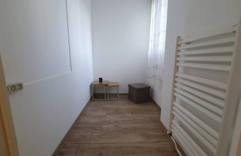 Rent of a fully renovated, furnished three-room apartment, 56 m², New Belgrade, Belgrade, Serbia