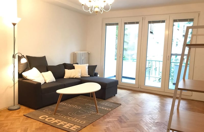 Аренда меблированной двухкомнатной квартиры в центре города, 65 м², Братислава, Словакия