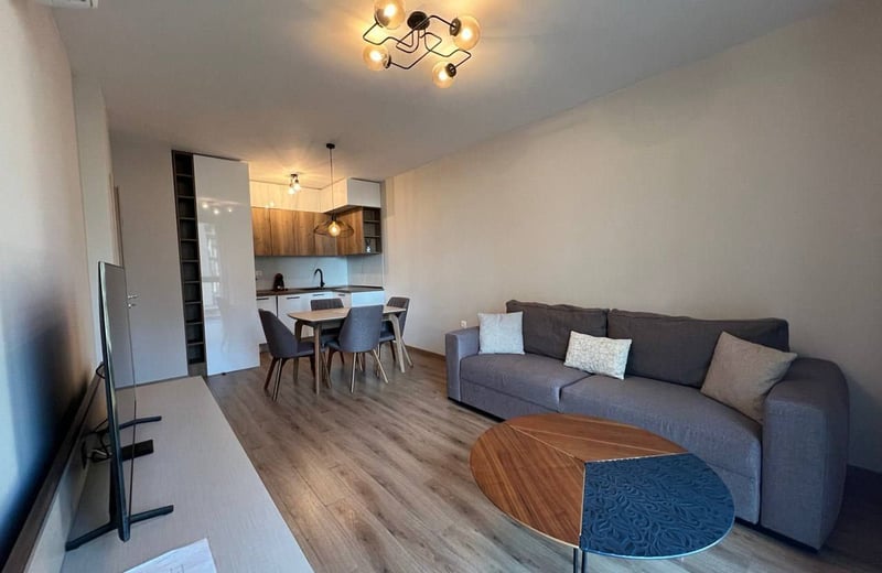 Аренда уютной меблированной двухкомнатной квартиры, 60 м², Варна, Болгария