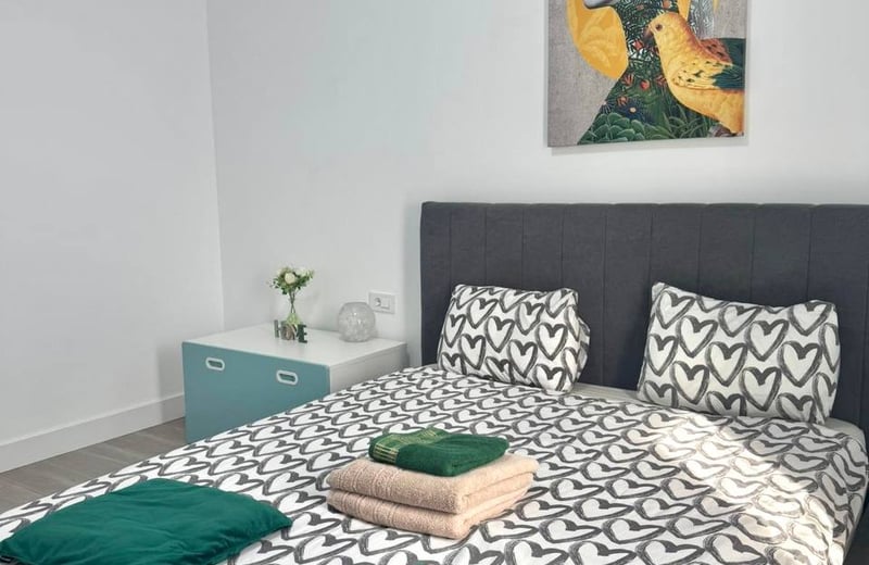 Alquiler de apartamento moderno de dos habitaciones, Sector 6, cerca del centro de la ciudad, Bucarest, Rumanía