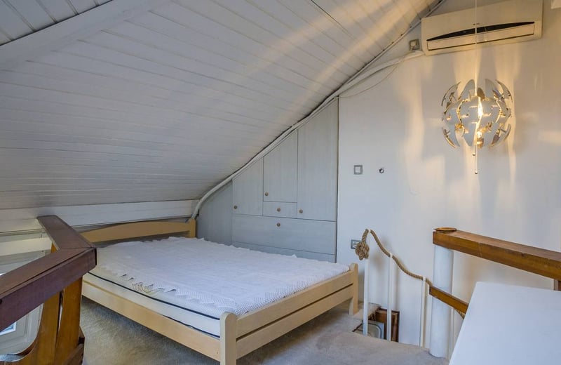 Location d’un appartement en duplex en face du parc Tašmajdan, 52 m², Belgrade, Serbie