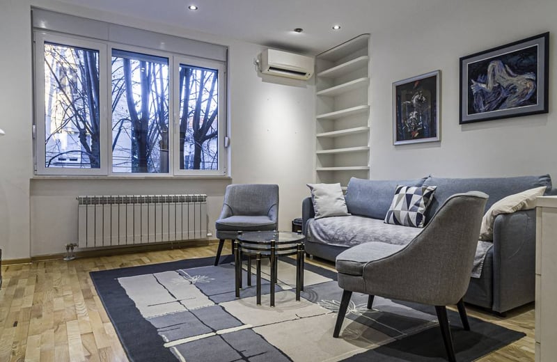Alquiler de un apartamento acogedor de dos habitaciones, 60 m², Belgrado, Zvezdara, Serbia