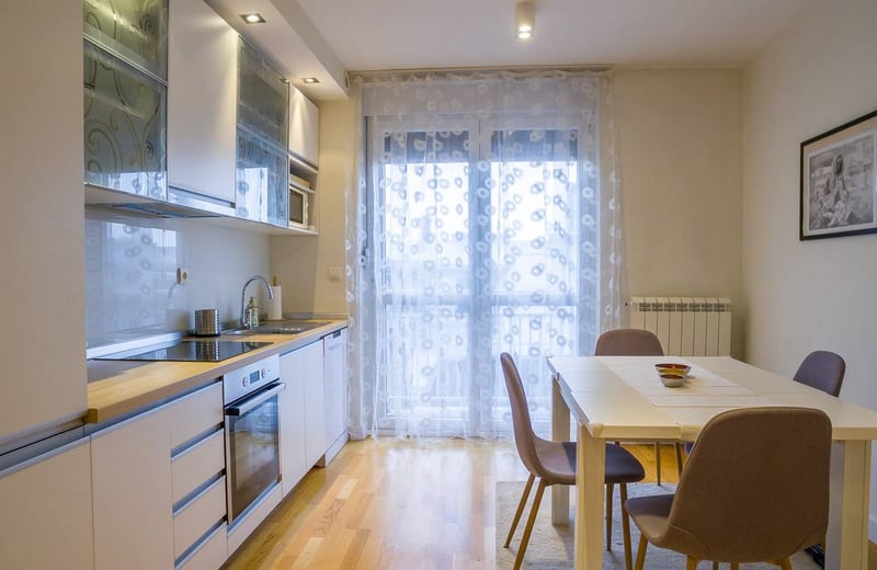 Location d’un appartement spacieux de deux pièces, 62 m², Belgrade, Vračar, Serbie