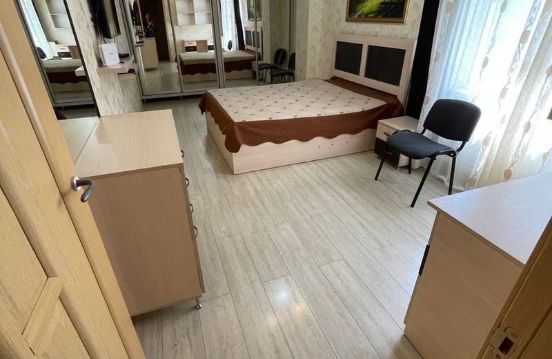 Miete einer warmen und gepflegten Einzimmerwohnung, 50 m², Chișinău, Stadtzentrum, Moldau