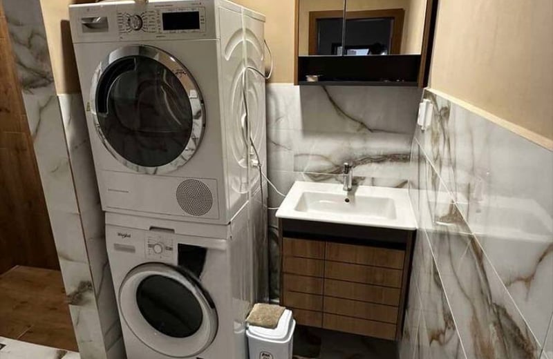 Alquiler de un apartamento amplio y luminoso, 113 m², Burgas, Bulgaria